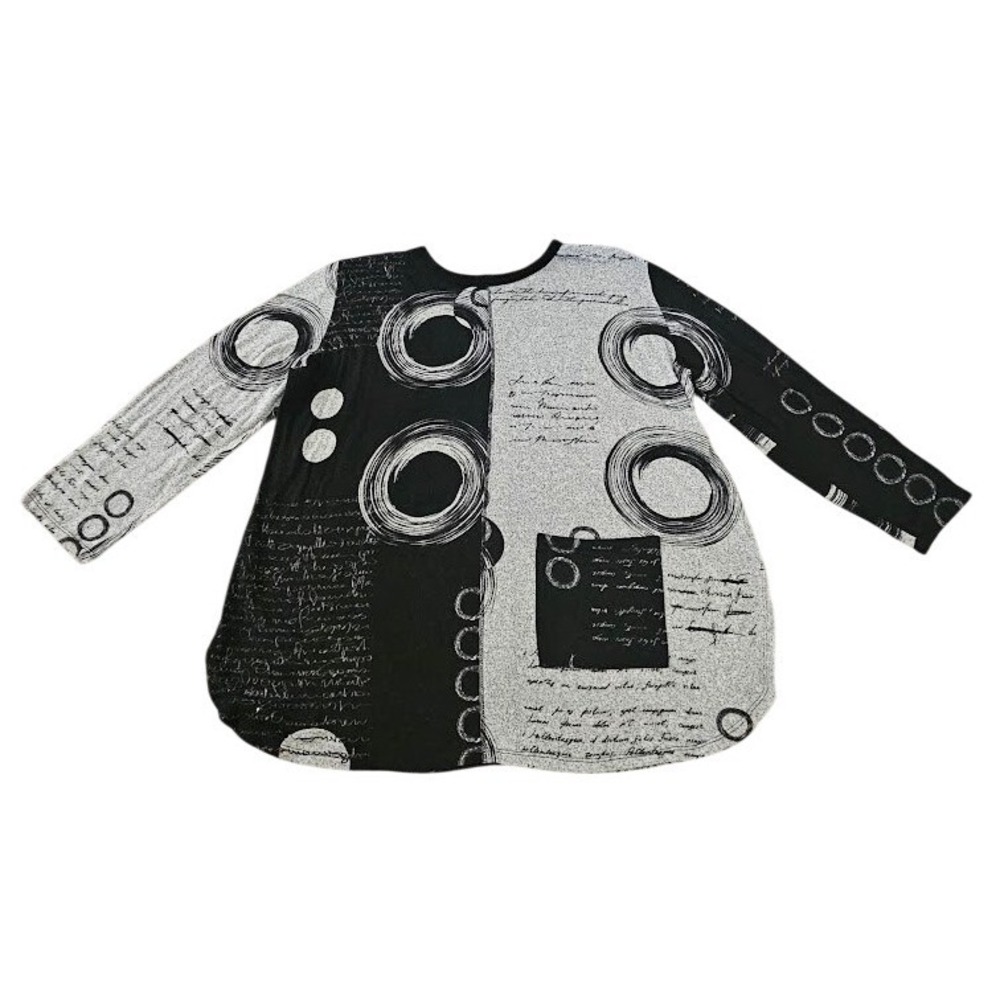 Jess & Jane Womens 2X Tunic Top Black Grey Script Swirl Artsy Long Sleeve